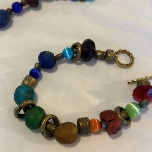 Colorful necklace and bracelet set